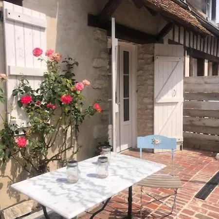 Vakantiehuis La Chapelle De Monet - Logis Roses Rouges *