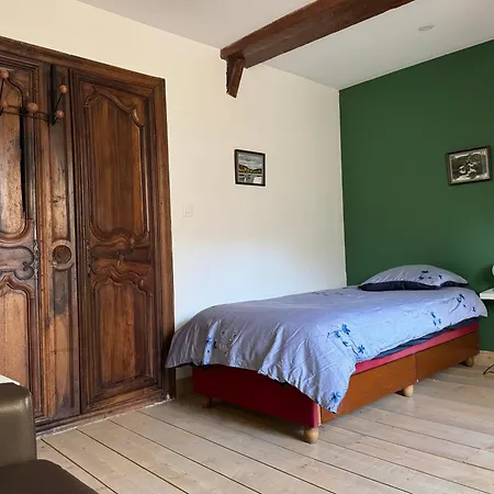 La Chapelle De Monet - Logis Roses Rouges * Bois-Jerome-Saint-Ouen